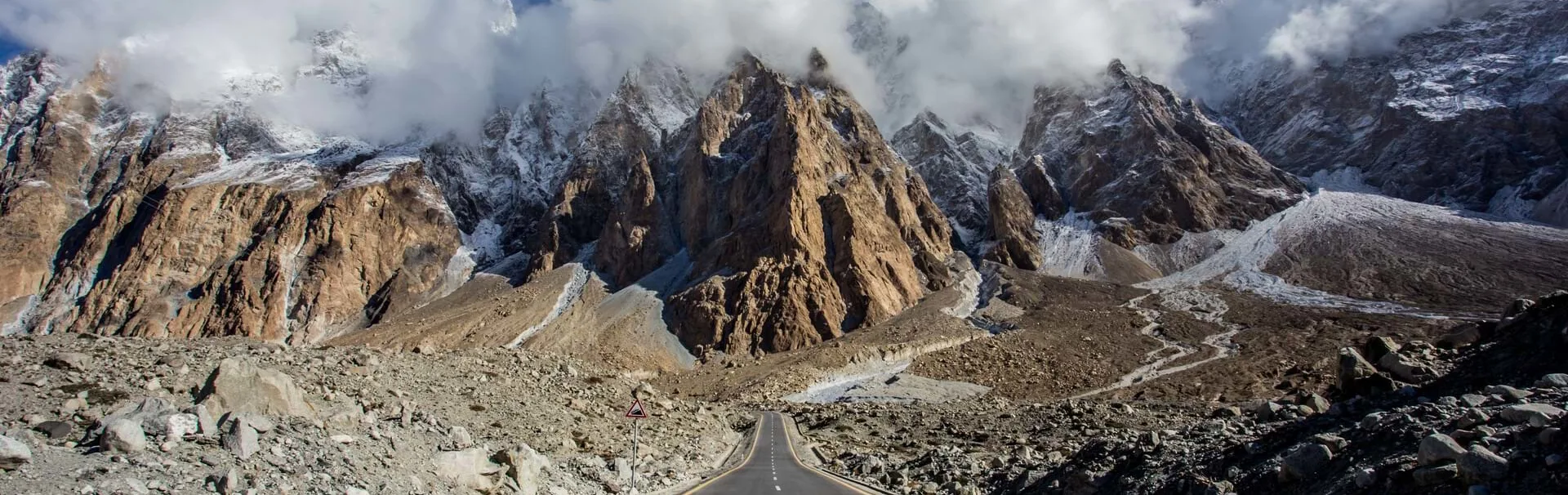 into-the-karakoram-shutterstock_1[1]