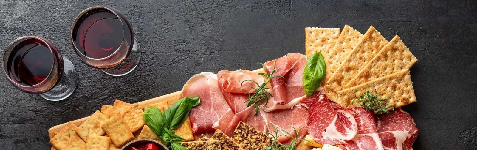 sausage_-ham_-tapas_-olives[1]