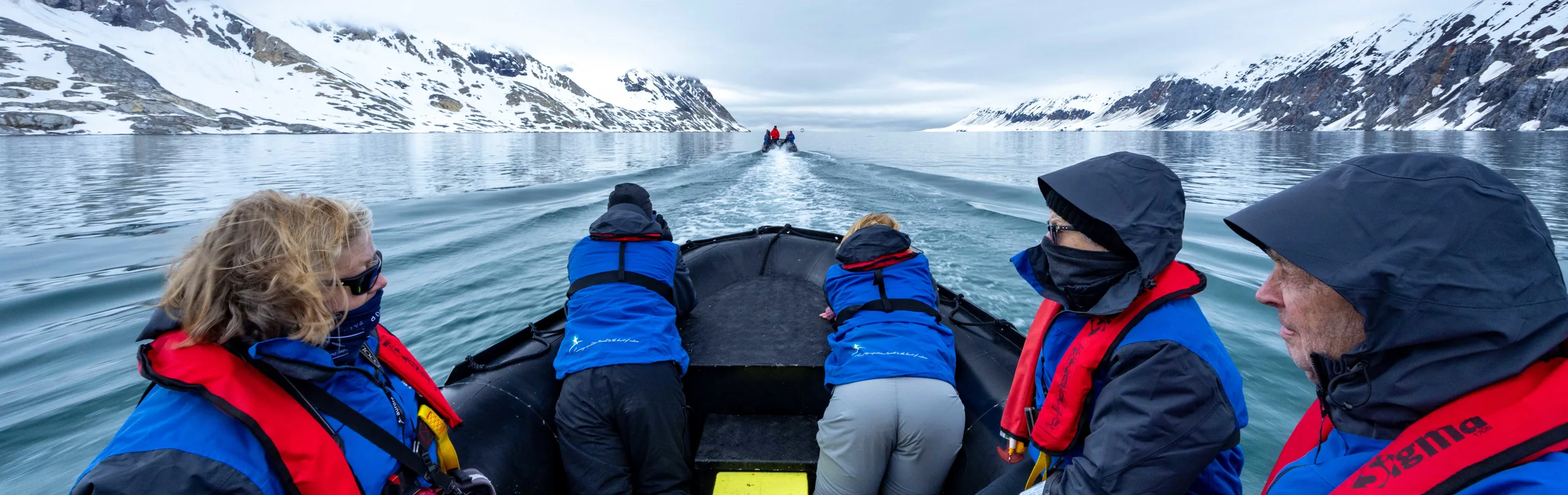 Zodiac, Cruising, Burggerbukta, Svalbard, Michael Baynes
