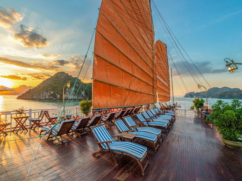 Cruise in Lan Ha Bay