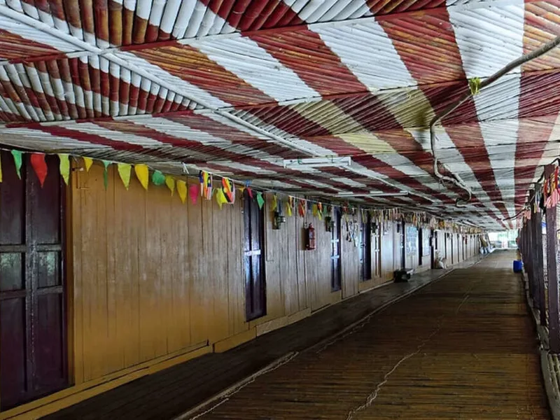 Mongkos Longhouse