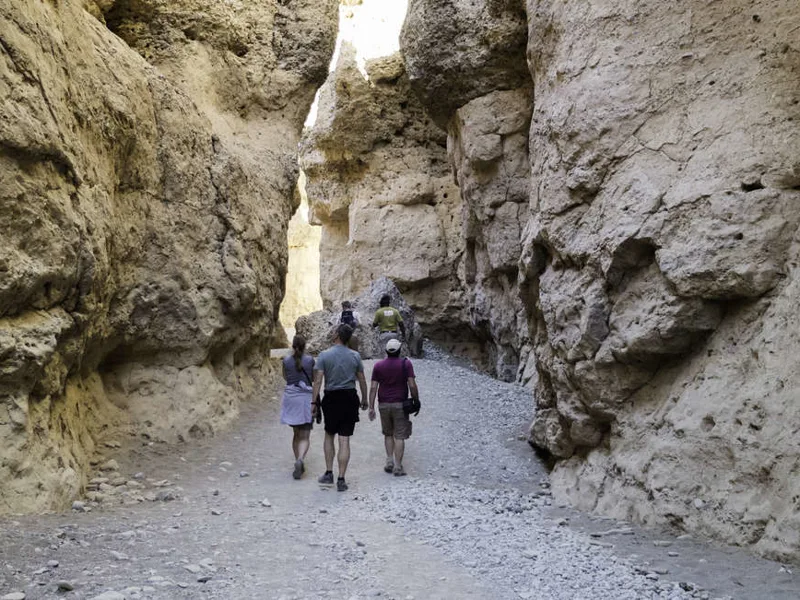 Group walking through Sesriem Canyon