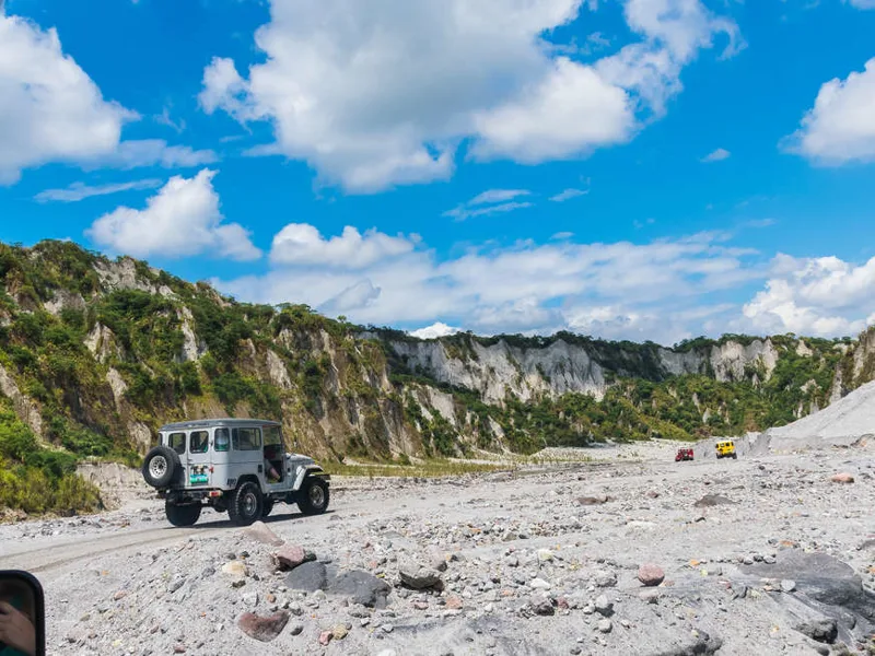 4wd up to Pinatubo Crater