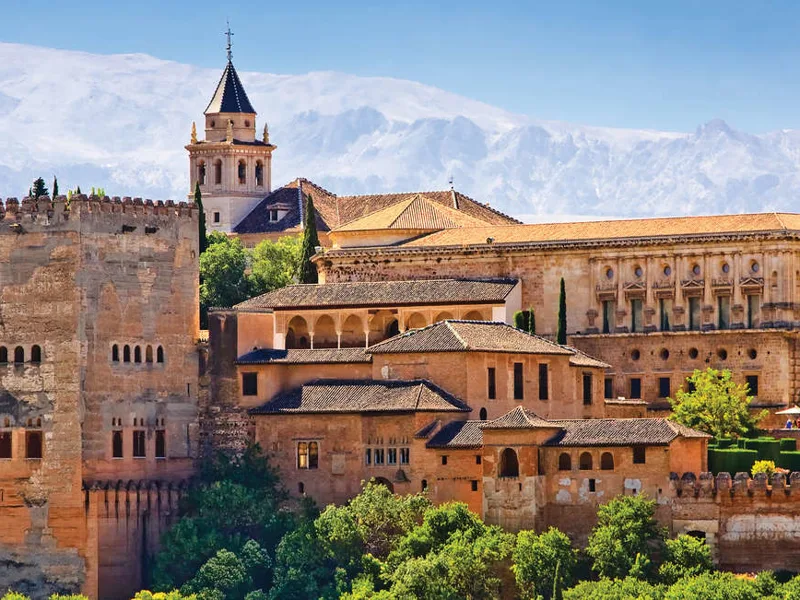 Option to visit the Alhambra Palace