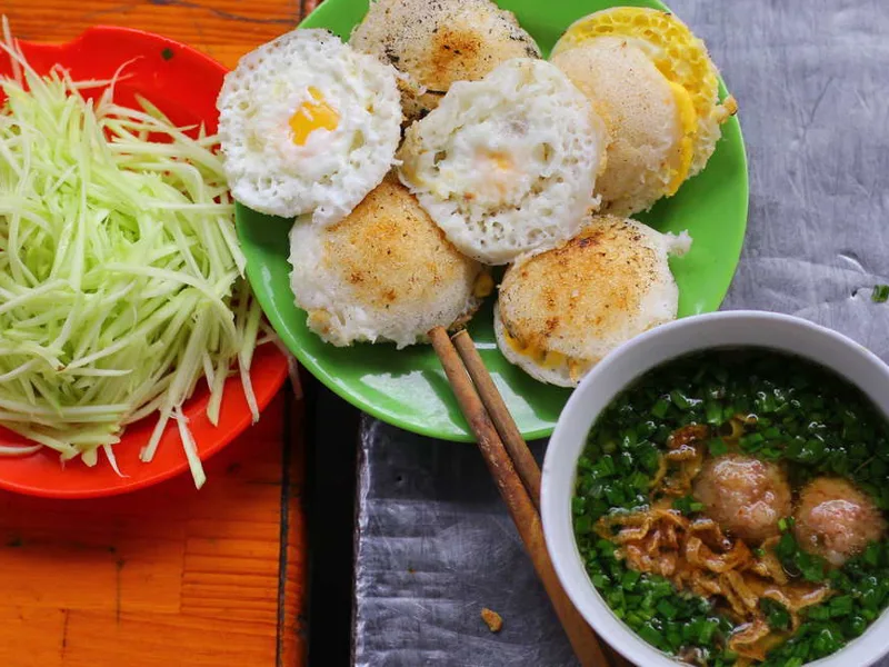 Traditional Vietnamese food